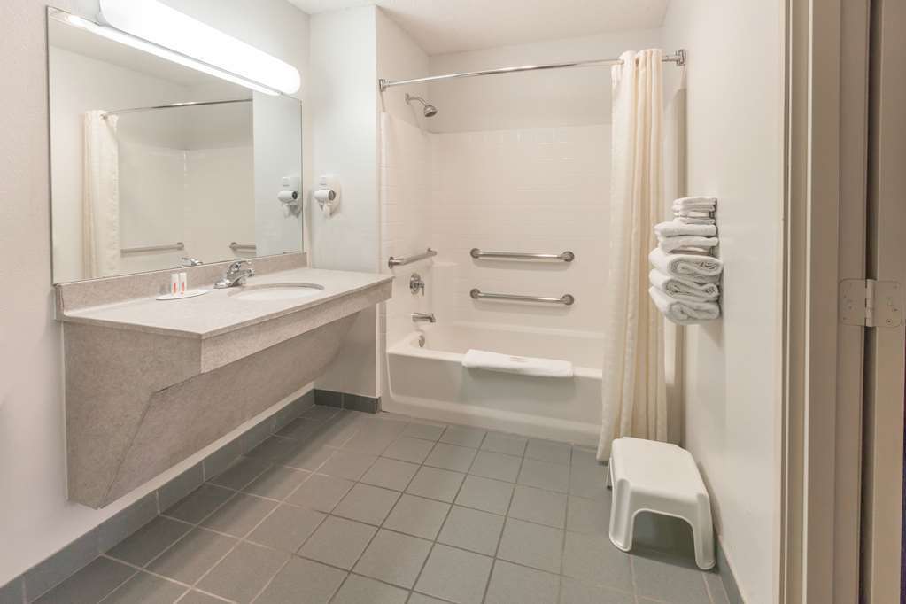 Super 8 By Wyndham Arlington East Hotel Kamer foto