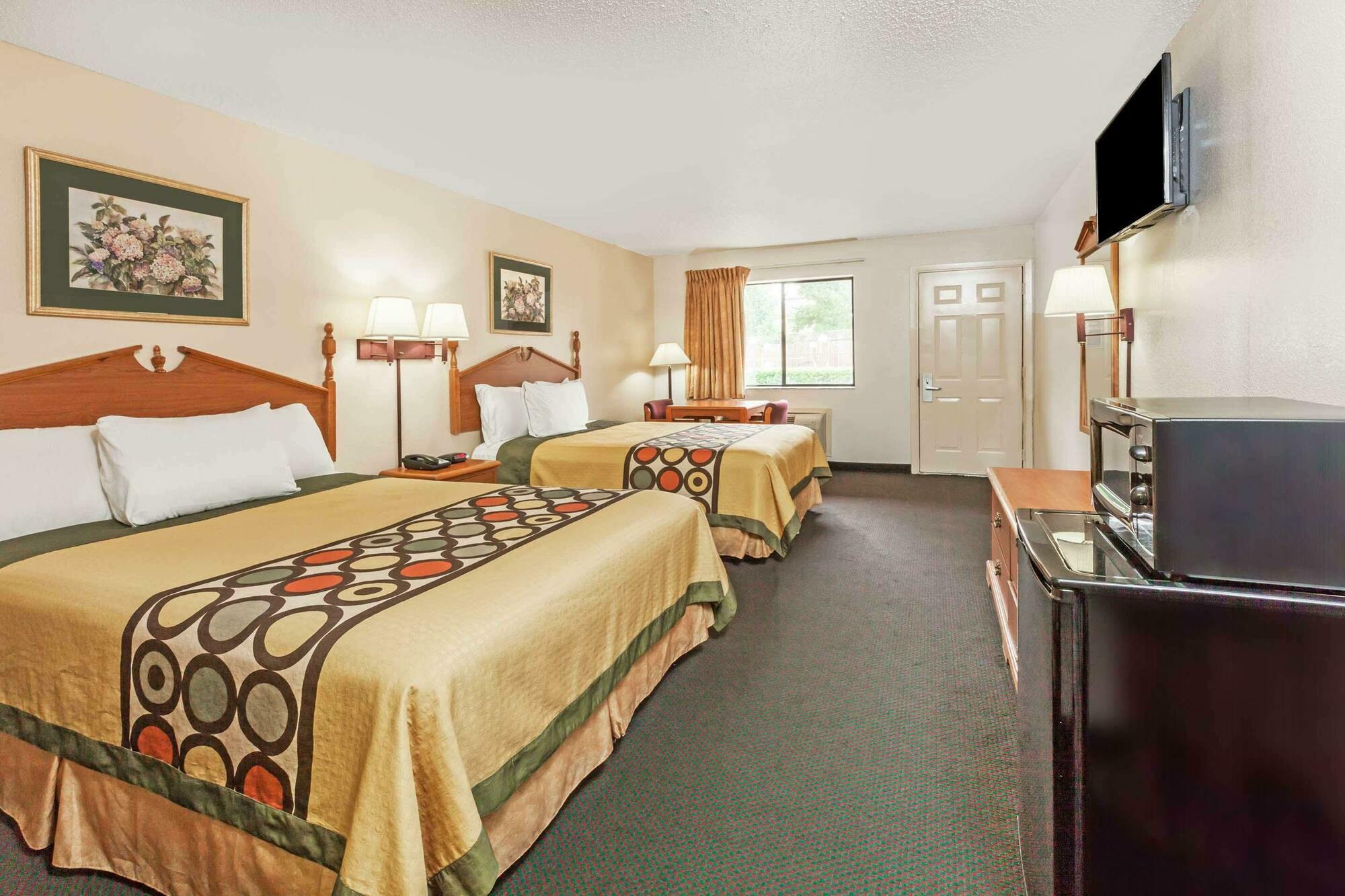Super 8 By Wyndham Arlington East Hotel Buitenkant foto